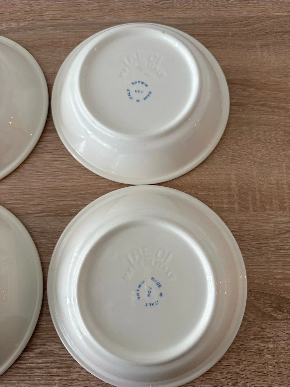 Caffè Italia Ceramic Bowls Set of 4, White Red & Green Vintage Made in Italy 8”